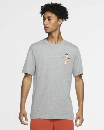 Hoodies und Crewnecks - Neuheiten bei Nike