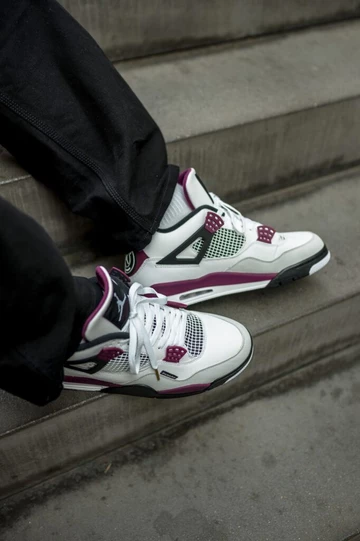 Jordan 4 PSG - on feet