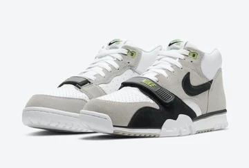 Nike SB Air Trainer Chlorophyll