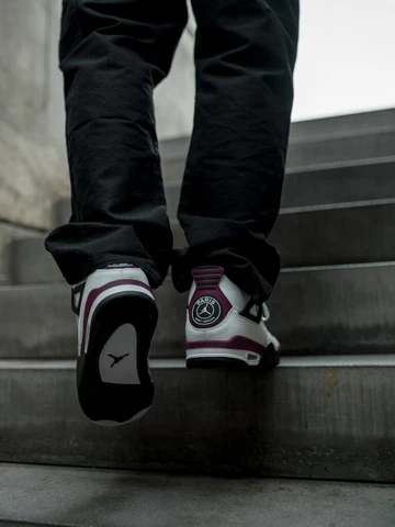 Jordan 4 PSG - on feet