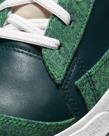 Nike Blazer 77 Ugly Sweater