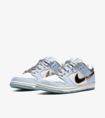 Nike SB Dunk Low x Sean Cliver Holiday Special