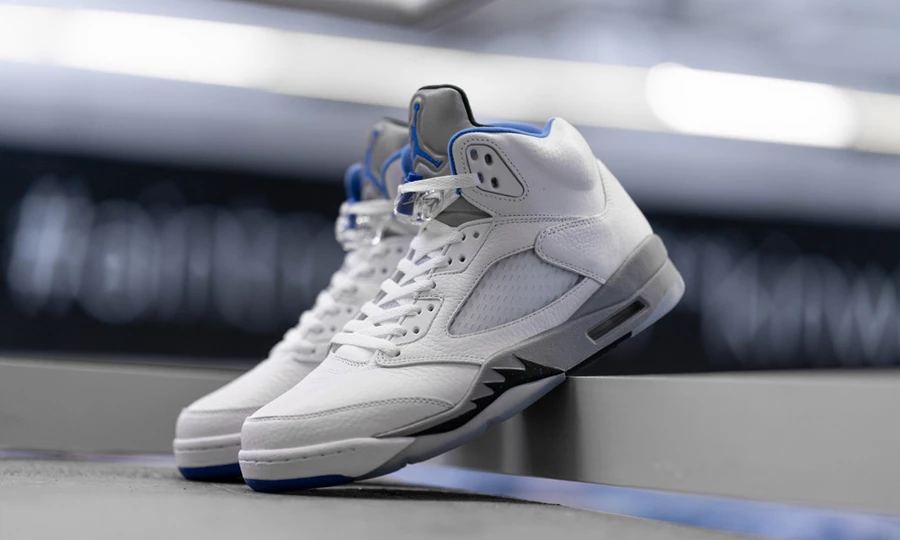 nike-air-jordan-5-stealth-2-01