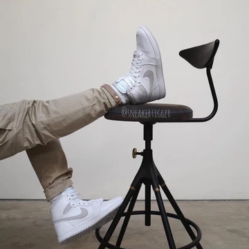 Jordan 1 High Neutral Grey