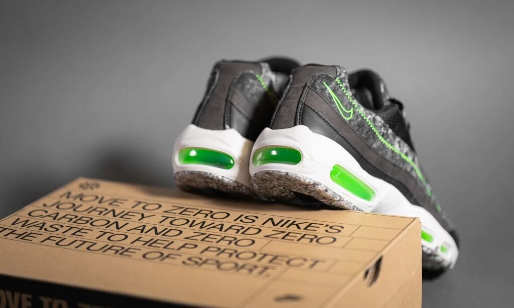 Air max 95 carbon green on sale