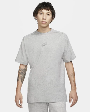 Nike ESC Kollektion und nachhaltige Shirts