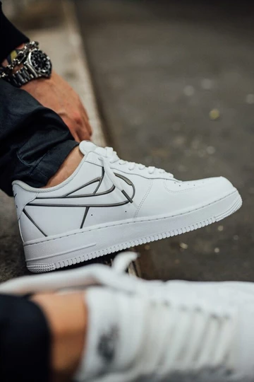 Air Force 1 Wire Frame - on feet