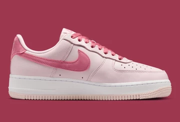 Nike Air Force 1 Valentines Day Pack