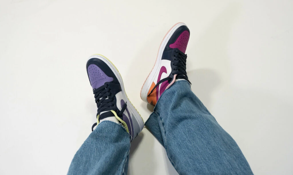 Jordan 1 Low Mismatched Purple Magenta DJ4342-400 | Dead Stock
