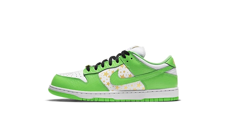 Supreme x Nike SB Dunk Low Mean Green