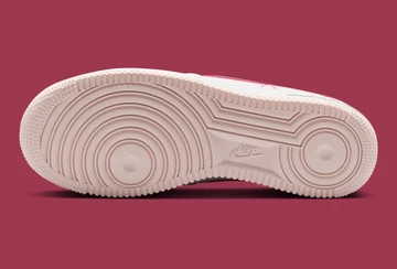 Nike Air Force 1 Valentines Day Pack