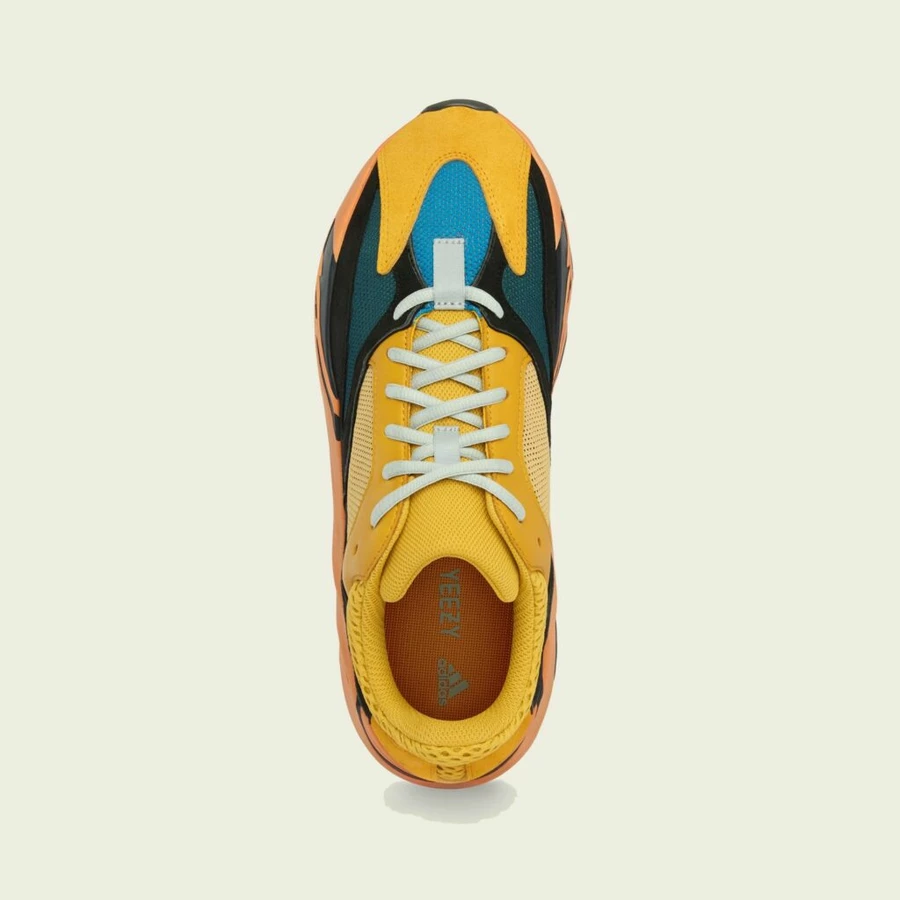 adidas Yeezy Boost 700 V1 Sun FW2496 Dead Stock