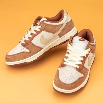 Nike Dunk Low Medium Curry