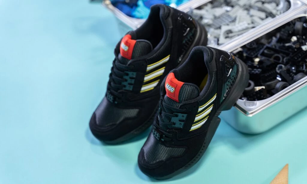 aen Lego x adidas ZX 8000 Black FY7085 | Dead Stock
