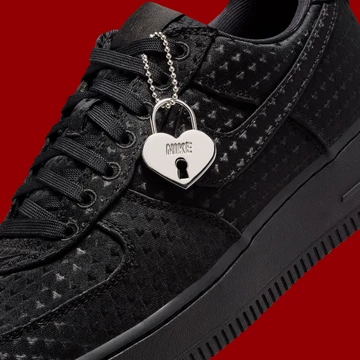 Nike Air Force 1 Valentines Day Pack