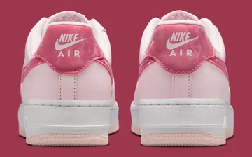 Nike Air Force 1 Valentines Day Pack
