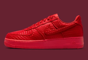 Nike Air Force 1 Valentines Day Pack