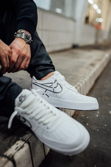 Air Force 1 Wire Frame - on feet