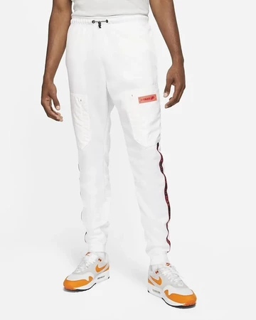 Nike ESC Kollektion und nachhaltige Shirts