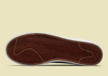 Nike Blazer Mid Pomegranate