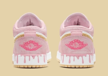 Jordan 1 Low Arctic Punch