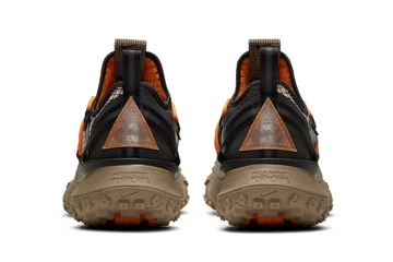 Nike ACG Mountain Fly Low Fossil Stone