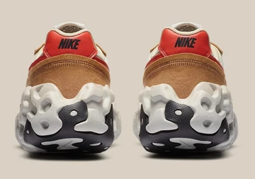 Overbreak Mars Yard - Nike Release