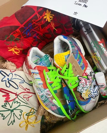 Sean Wotherspoon x adidas ZX 8000 Superearth