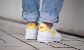 Nike Air Force 1 Light Zitron