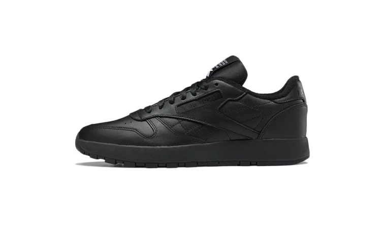 Maison Margiela x Rebook Classic Leather Tabi Black