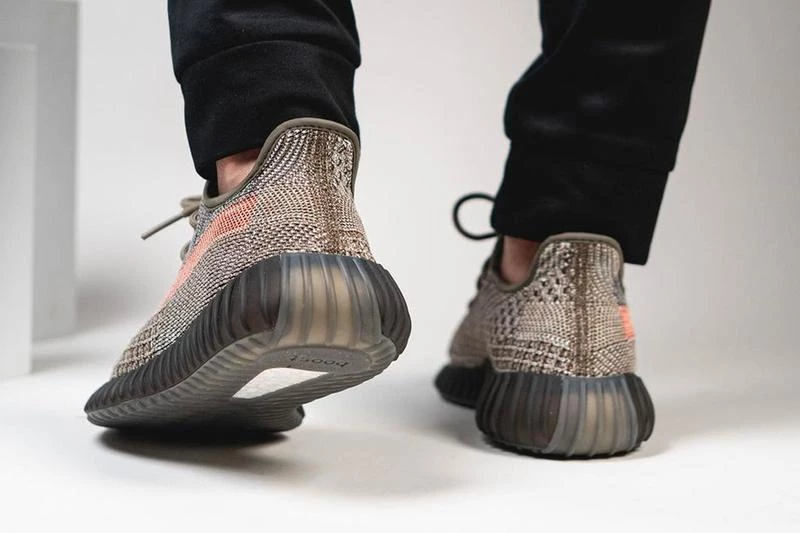 Yeezy 350 V2 Ash Stone Dead Stock