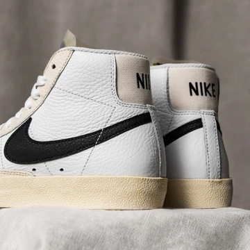 Nike Blazer Mid 77 Barcode