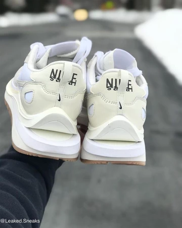 Sacai x Nike Vaporwaffle Cream