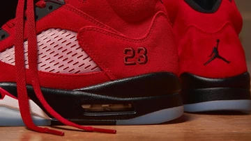 Nike Air Jordan 5 Raging Bulls