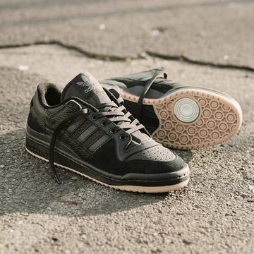 adidas Forum 84 Low ADV Black FY7999