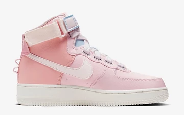 Nike Air Force 1 High Utility Force is Female