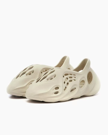 Yeezy Foam Runner Sand