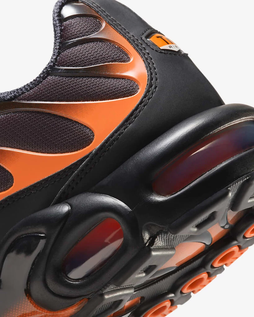 Nike Air Max Plus Team Orange Dead Stock