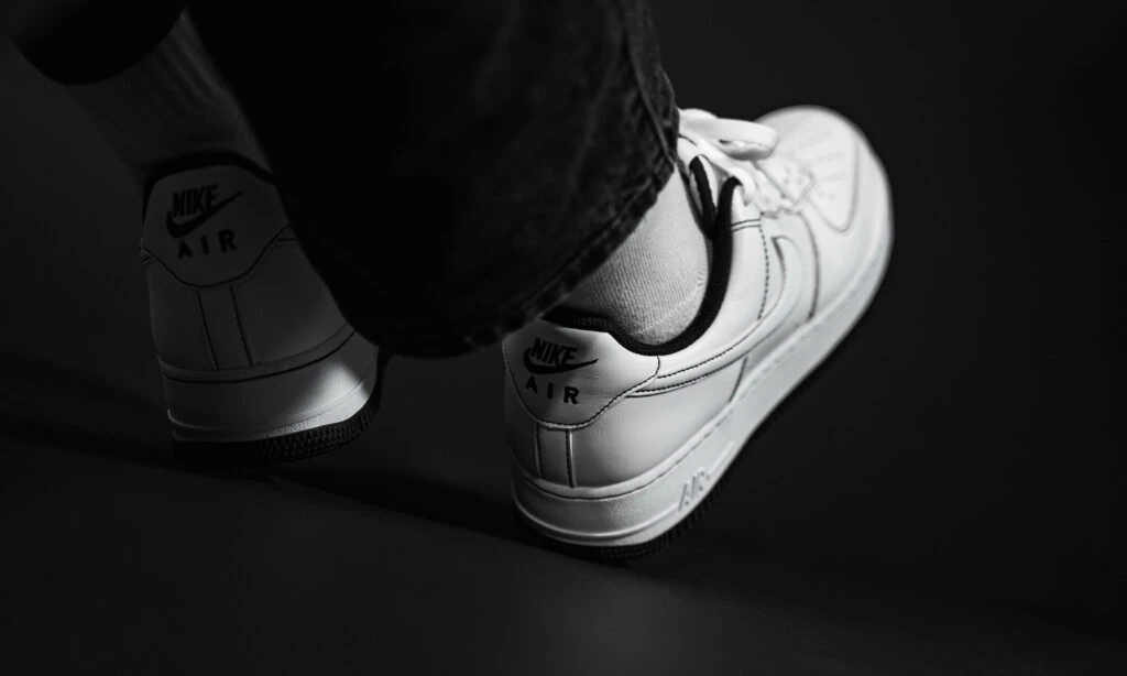 Air Force 1 Black Stitch CV1724-104 | Dead Stock