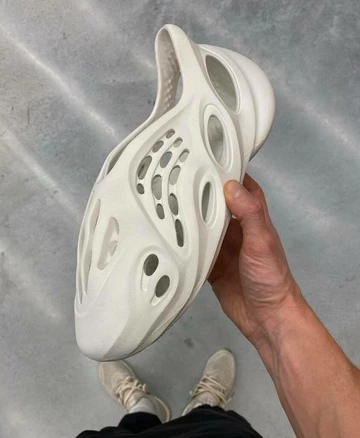 adidas Yeezy Foam Runner Sand