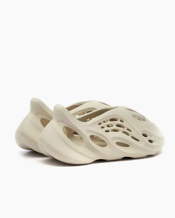 Yeezy Foam Runner Sand