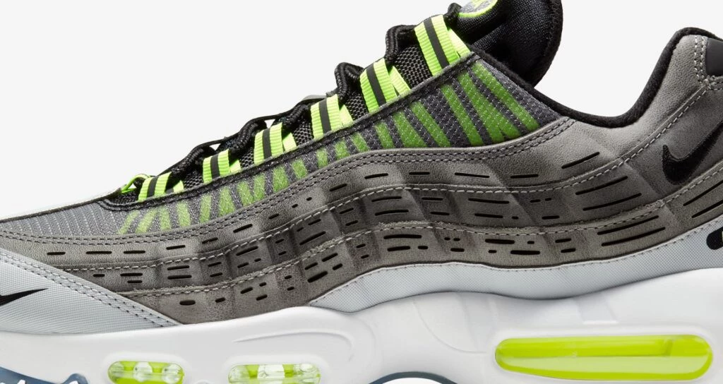 Kim Jones x Nike Air Max 95 Volt | Dead Stock