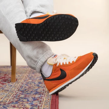 Nike Waffle Trainer 2 Starfish DB3004-800