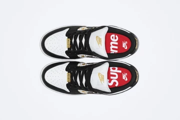Supreme Nike SB Dunk