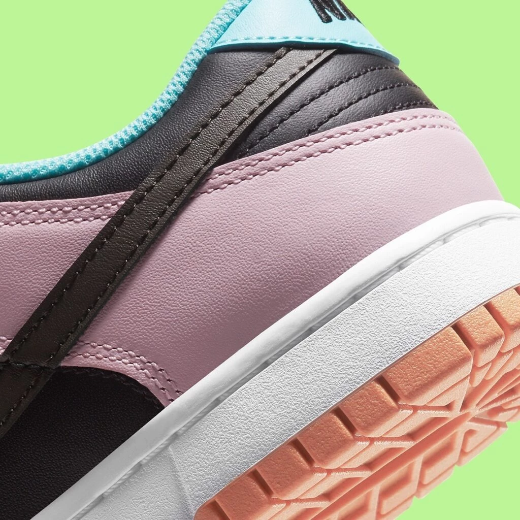 DH0952 001 Nike Dunk Low SE Free.99 Pack Black Dark Chocolate Copa Pink Foam Nike Dunk Low Free 99 Black DH0952-001 Release Info | Hypebeast main image 4