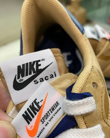 Nike Sacai VaporWaffle Tan Navy