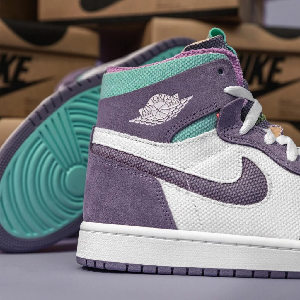 Jordan High Zoom Tropical Twist Dead Stock