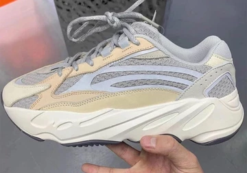 Yeezy Boost 700 Cream
