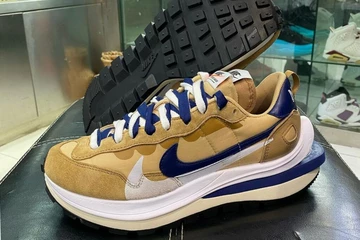 Nike Sacai VaporWaffle Tan Navy DD1875-200