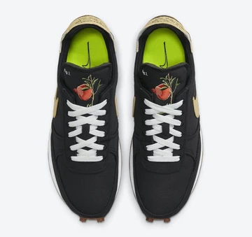 Nike Daybreak Type Pomegranate